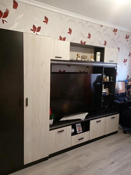 Apartament decomandat , mobilat și utilat .  - 2