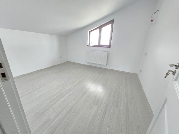 Casa de vanzare D+P+1+M, 6 camere, 3 băi, 225 mp utili, teren 470 mp, Bucium - 14