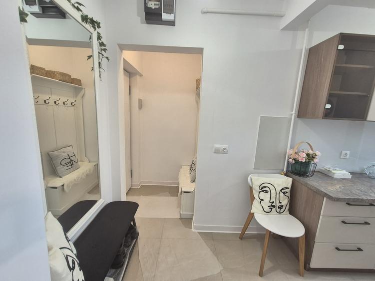 Vanzare Apartament 2 camere cochet mobilat si utilat complet de lux - 22