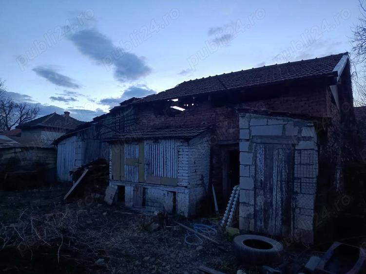 Vand casa si teren - 4