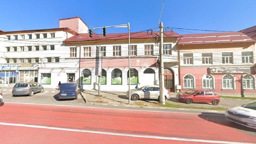 Hala (fosta cantină) + Birouri S+P+M 700mp - ULTRACENTRAL - BUSTENI - 3