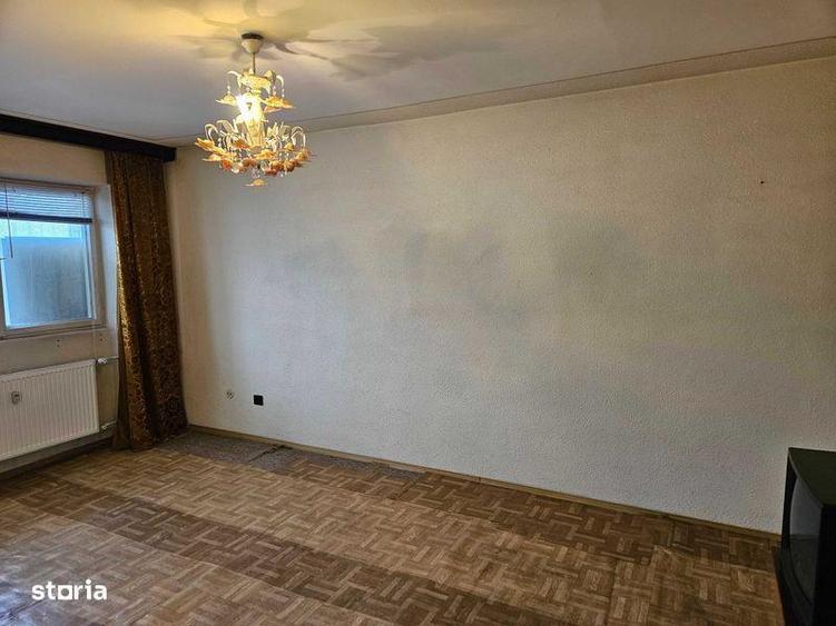 Apartament 2 camere Bariera Bucuresti decomandat etaj 3 - 3