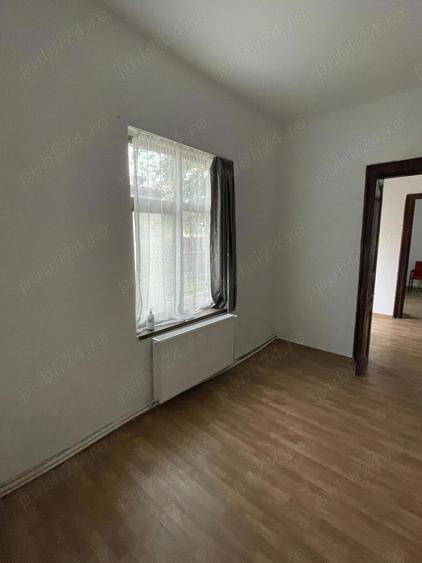 Inchiriez casa 4 camere, zona Stadion. Spatiul se preteaza pentru firme birouri. - 7