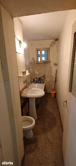 Bd- dul Regele Mihai I, 2 camere, etaj 2 - 4