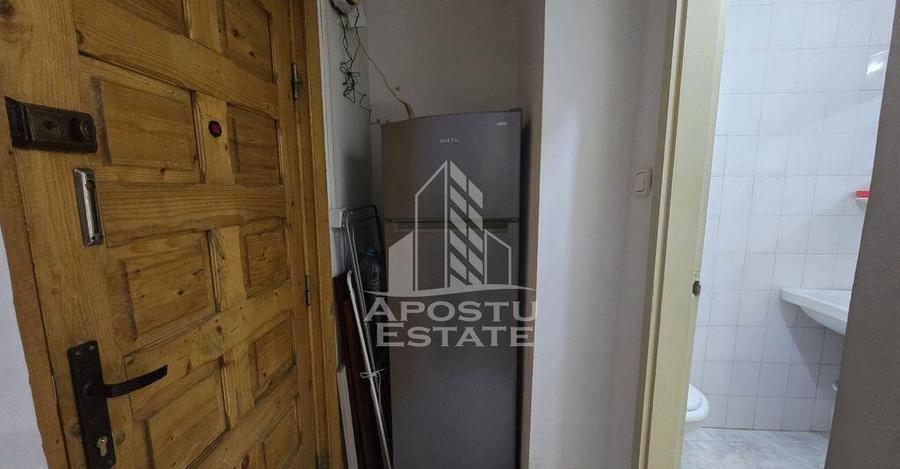 Garsoniera cu bucatarie separata, zona Badea Cartan - 6