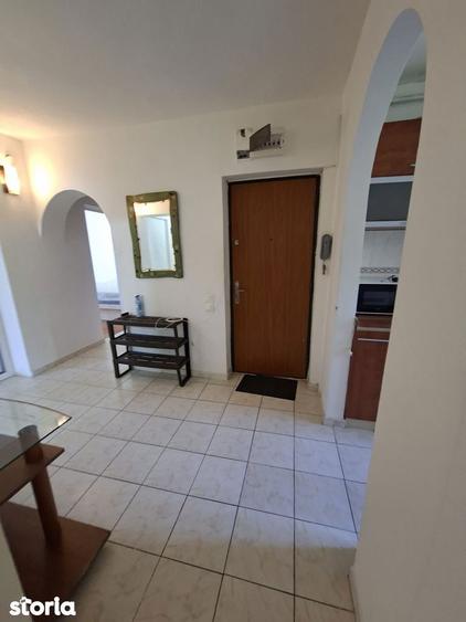 Apartament cu 3 camere decomandat în Copou