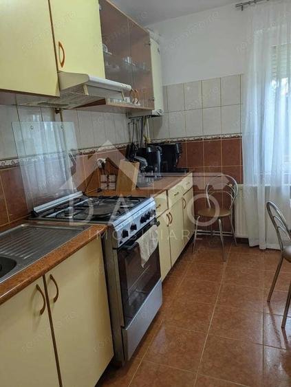 Vand apartament 3 camere ideal pentru locuin?a sau cabinet medical - 3