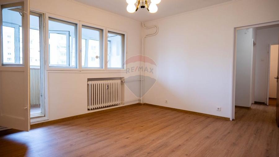 Vanzare apartament 3 camere-renovat, luminos si spatios, zona Iancului - 3
