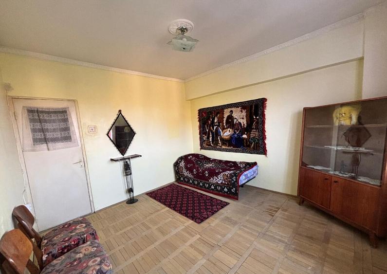 Apartament 3 camere / Decomandat / 70 m2 / Etaj 3 / Proprietar - 13