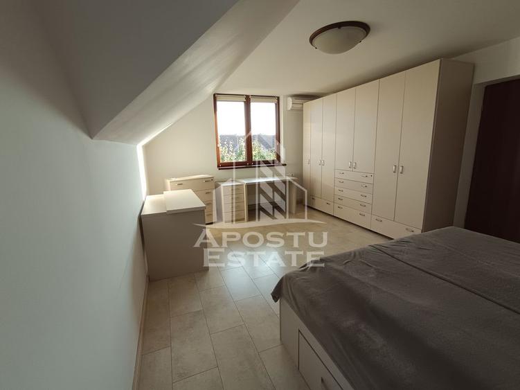 Casă cu 4 camere cu Teren 500 Mp în Girocului