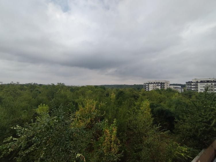 Apartament cu 2 camere semidecomandat în Băneasa
