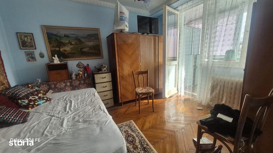 Apartament cu 3 camere în Ștefan cel Mare