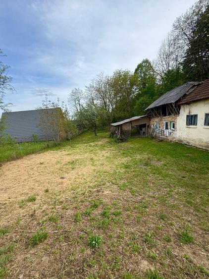 Casă cu 3 camere în Valea Nandrii