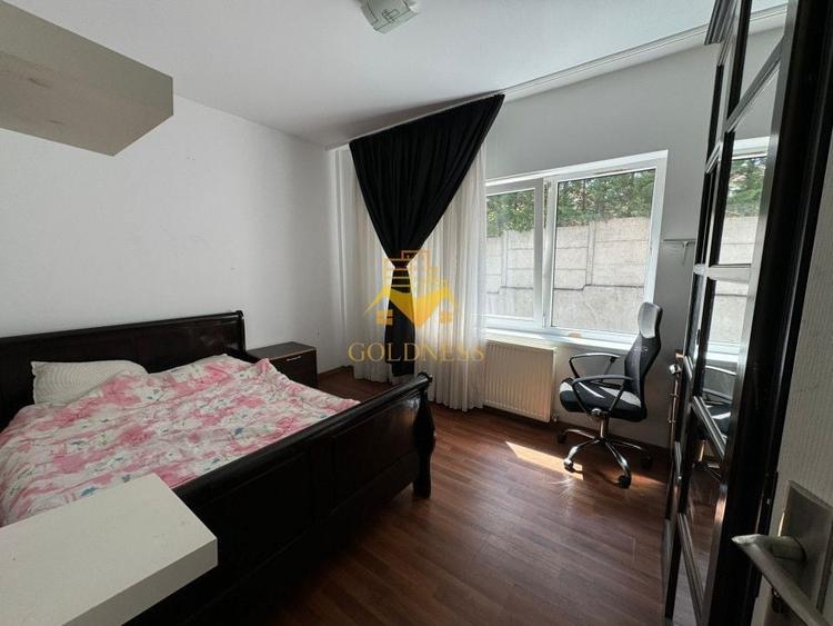 Apartament cu 4 camere semidecomandat în Zorilor