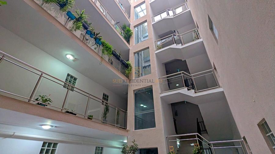 Apartament cu 2 camere semidecomandat, mobilat în Metalurgiei