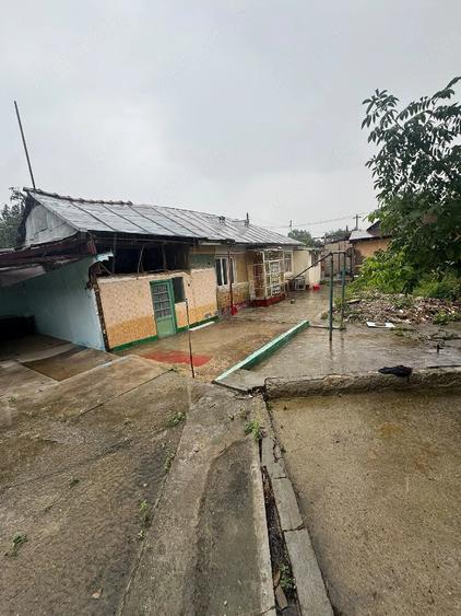 Casă cu Teren 700 Mp în Dealu Viei