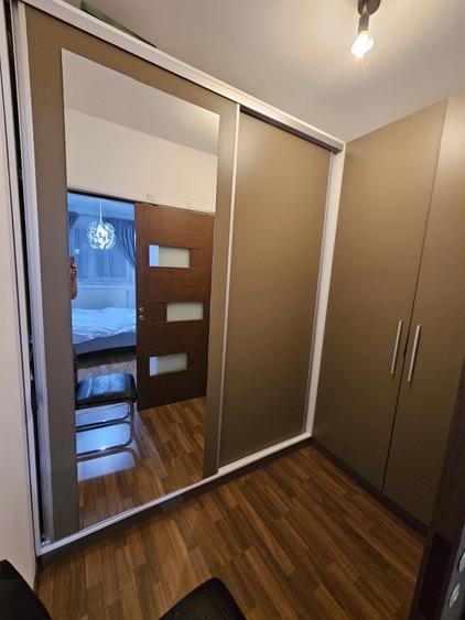 Apartament cu 4 camere decomandat în Sânpetru