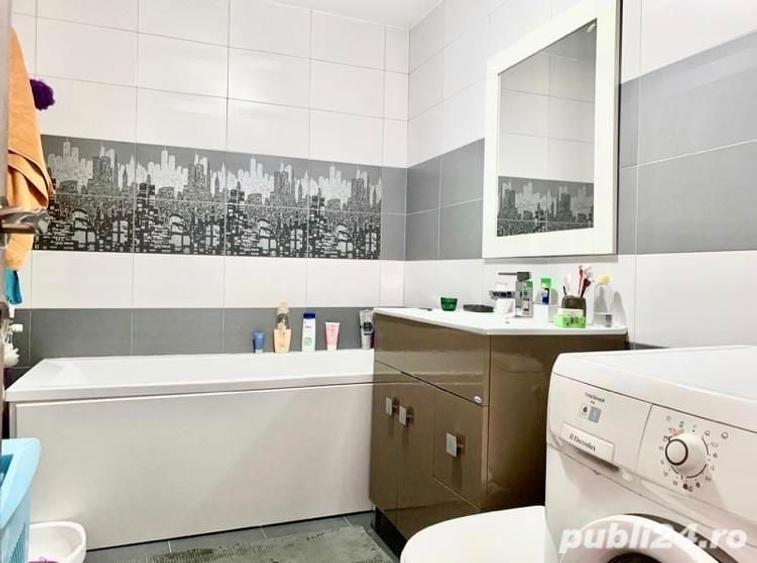 Apartament cu 3 camere decomandat în Lunei