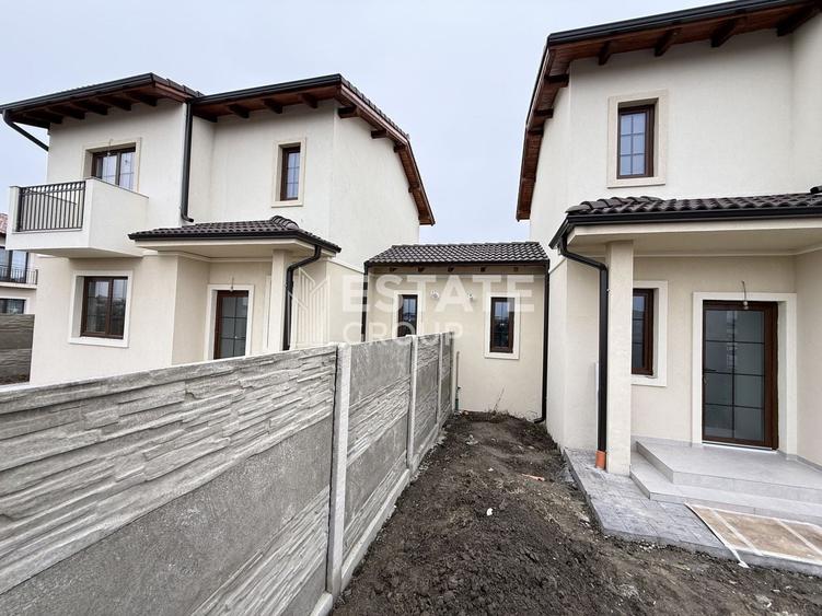 Duplex cu 3 camere cu Canalizare în Moșnița Nouă