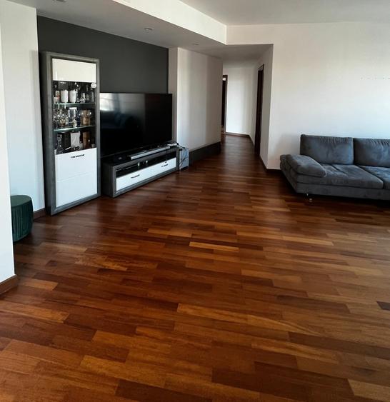 Apartament cu 4 camere decomandat în Foișorul de Foc