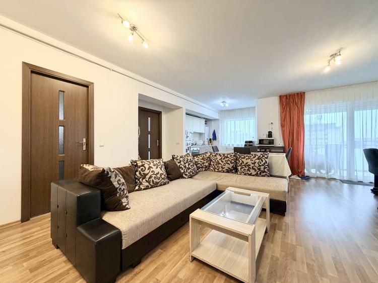 Apartament cu 2 camere semidecomandat, mobilat în Zorilor