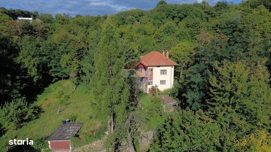 Casa in mijlocul naturii in orasul Campulung - 1