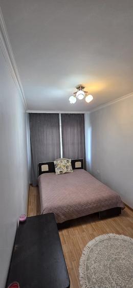 Apartament cu 2 camere decomandat în Barcea