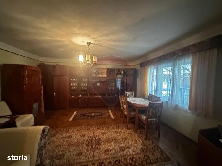 Casă cu 3 camere în Prislop