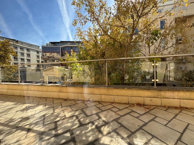 Apartament cu 3 camere în Herăstrău