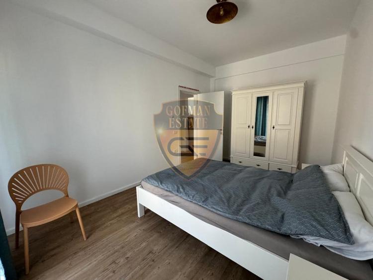 Apartament cu 3 camere decomandat, mobilat în Energia
