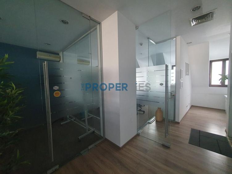 Birou, de 256.60000610352 mp, în Unirii