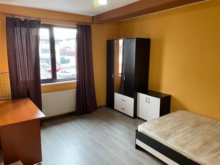 Apartament cu 3 camere decomandat în Florești
