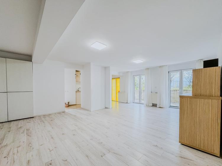 Apartament cu 2 camere semidecomandat, mobilat în Zorilor
