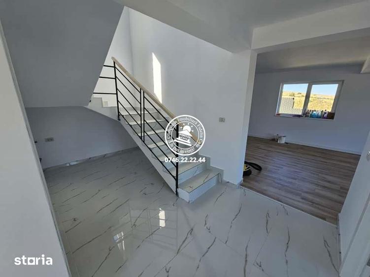 Casă cu 4 camere cu Teren 447 Mp în Valea Lupului