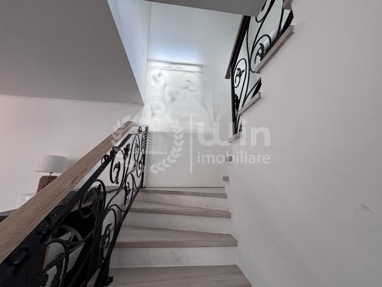 Duplex cu 4 camere cu Canalizare în Florești