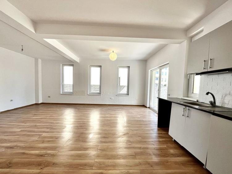 Duplex cu 5 camere cu Canalizare în Giroc