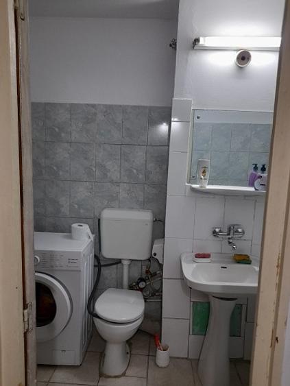 Garsonieră decomandată în Lacul Tei