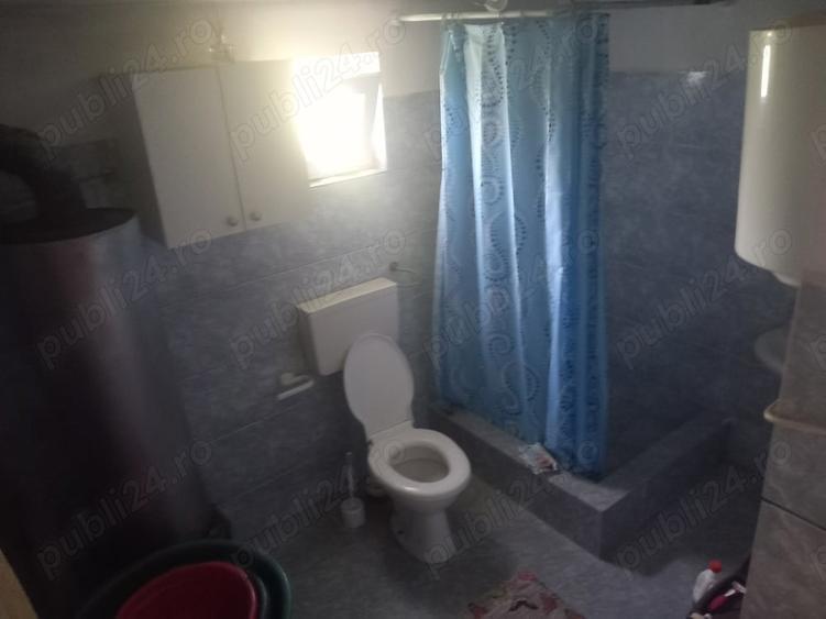 Casă cu 2 camere cu Teren 2700 Mp în Făcăeni