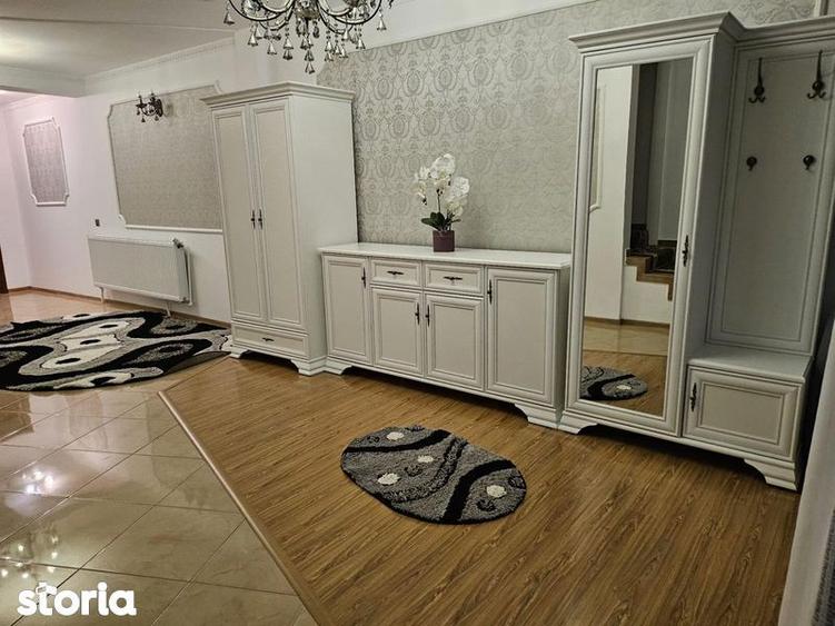 Casă cu 4 camere cu Teren 160 Mp în Central