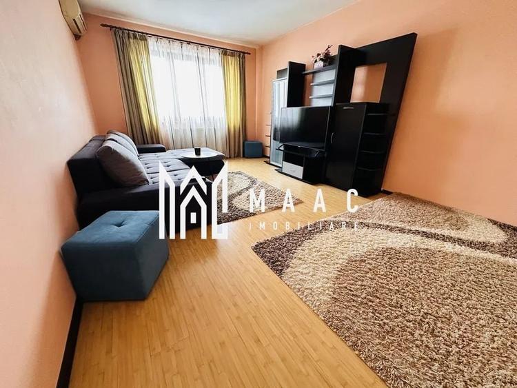 Apartament cu 3 camere decomandat, mobilat în Vasile Aaron