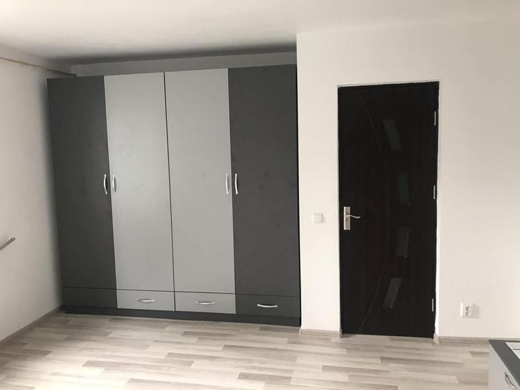 Garsonieră decomandată în Central