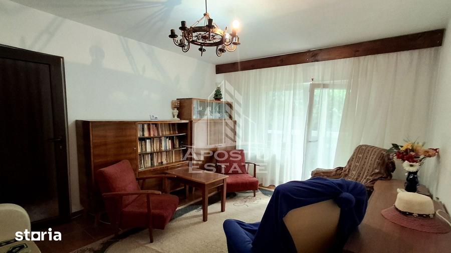 Apartament cu 2 camere semidecomandat în Micălaca