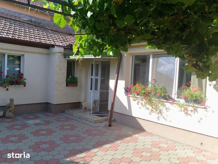 Casă cu 5 camere cu Teren 270 Mp în Freidorf