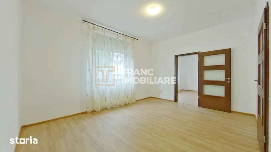 Casă cu 2 camere semidecomandat cu Teren 400 Mp în Pârneava