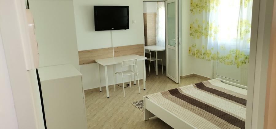 Garsonieră semidecomandată, mobilată în Tineretului
