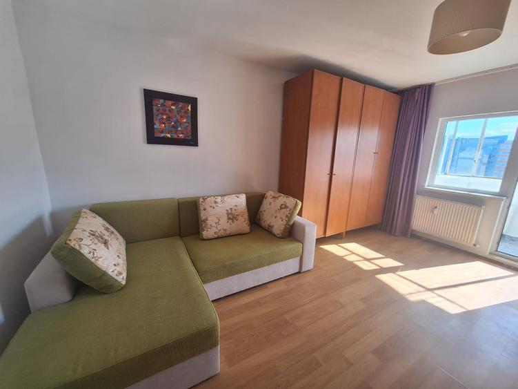 Garsonieră decomandată în Vitan
