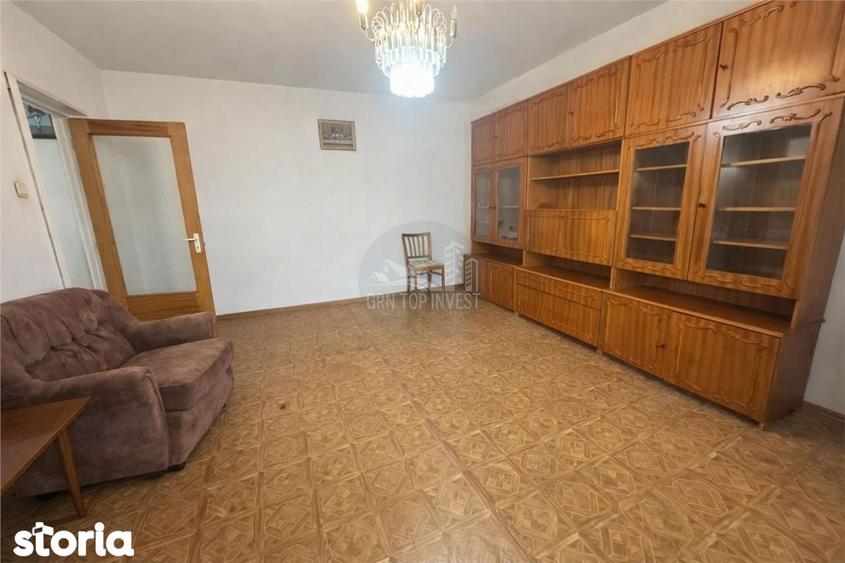 Apartament cu 3 camere decomandat, mobilat în Terezian
