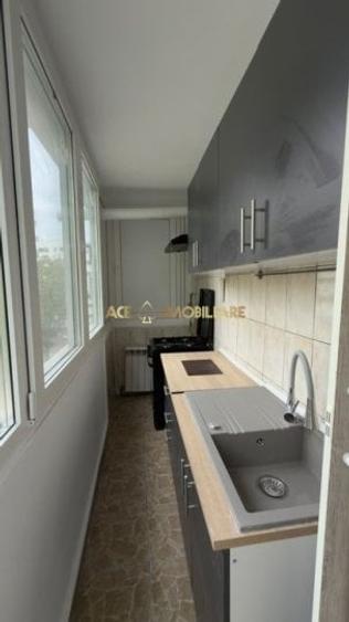 Apartament cu 2 camere semidecomandat, mobilat în Berceni