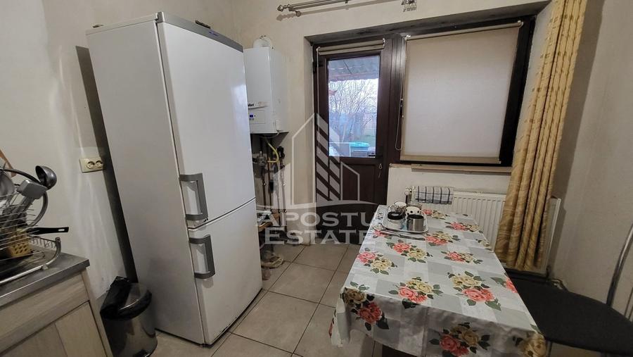 Casă individuală cu 3 camere cu Canalizare în Satchinez