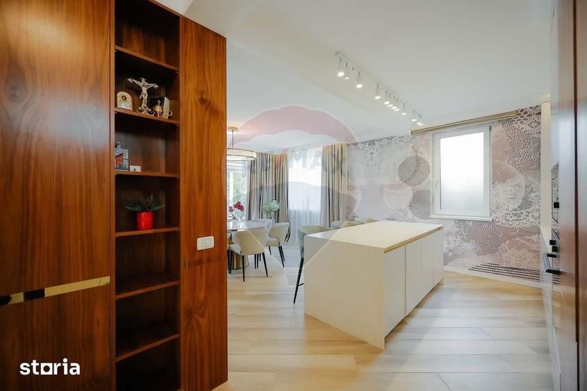 Casă cu 5 camere cu Teren 474 Mp în Oncea